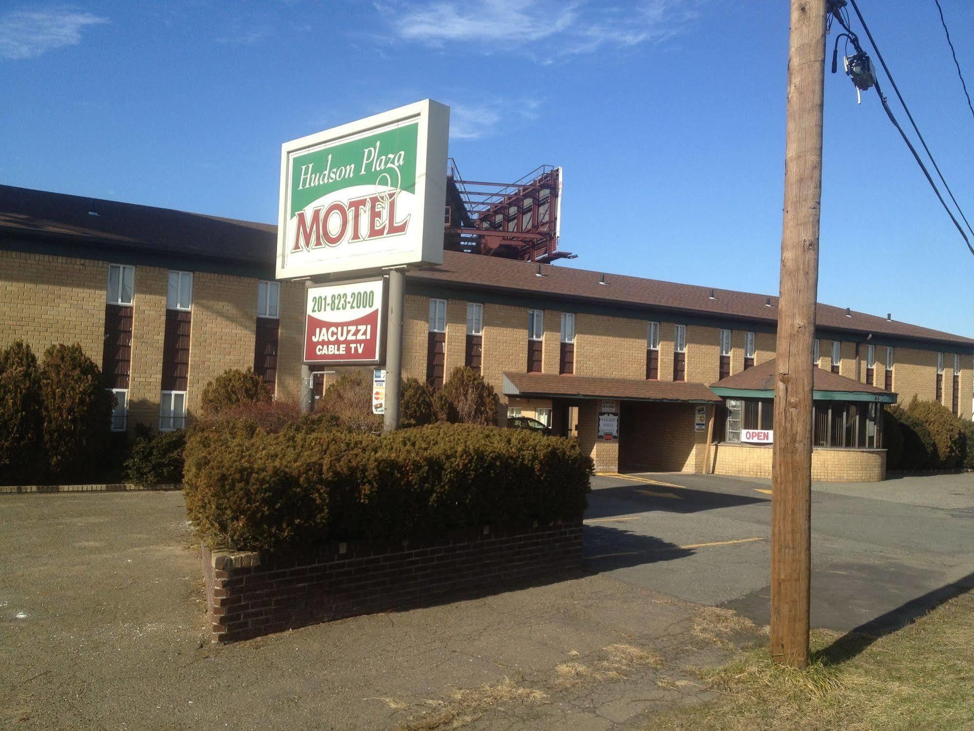 Hudson Plaza Motel Bayonne Jersey City Exterior photo